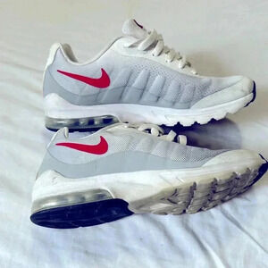 Nike Air Max Invigor White/Wolf/University Red Shoes - Size 7Y
